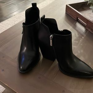 Gianni bini black booties silver zippers